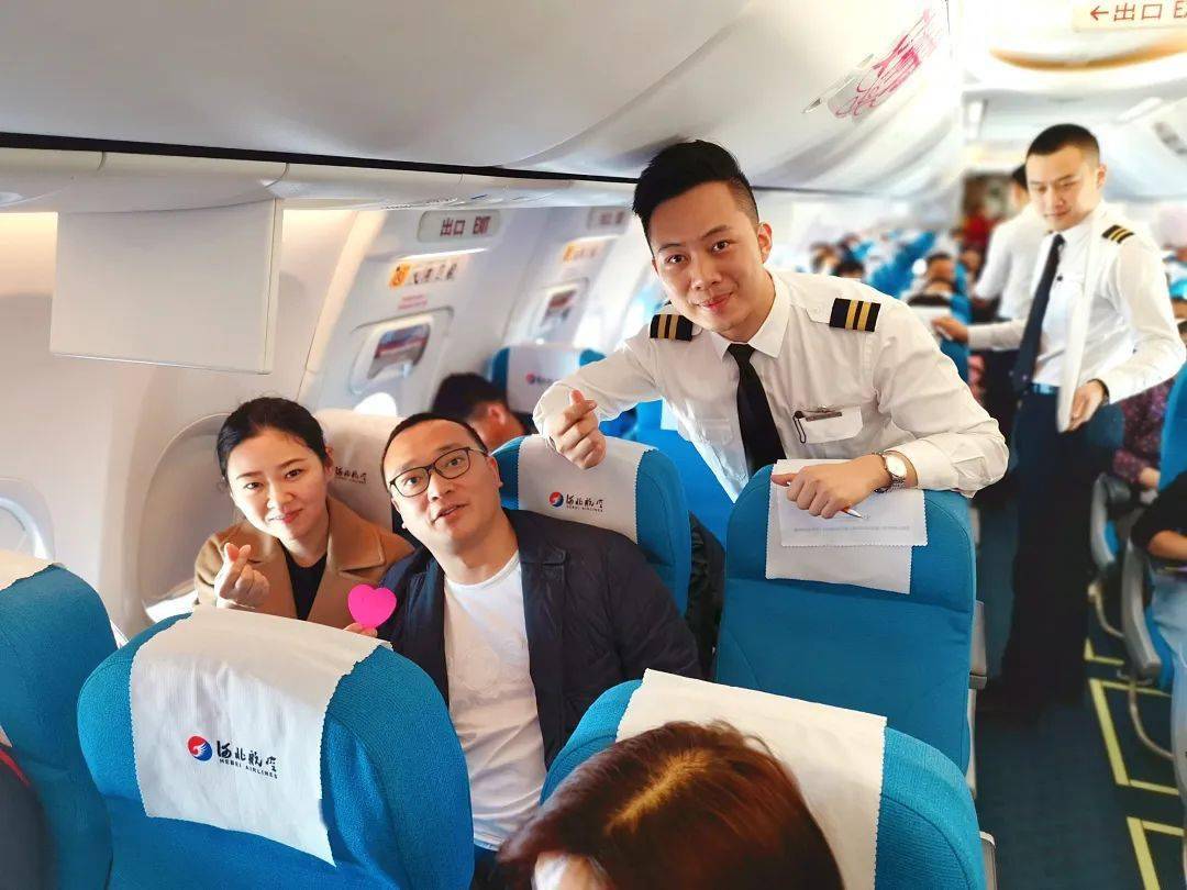 见证与成长丨讲述我的河航故事 空中乘务部郑磊