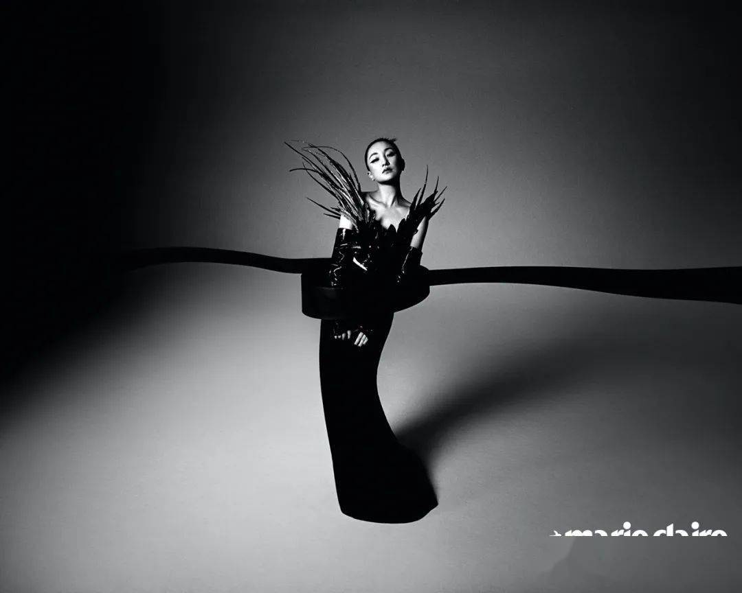 黑色|周迅 旁观｜嘉人封面