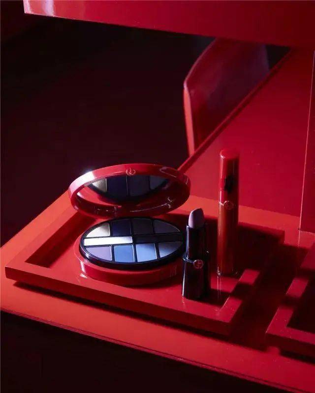 Armani|?美妆博物馆?丨当大牌们都开始认真做彩妆