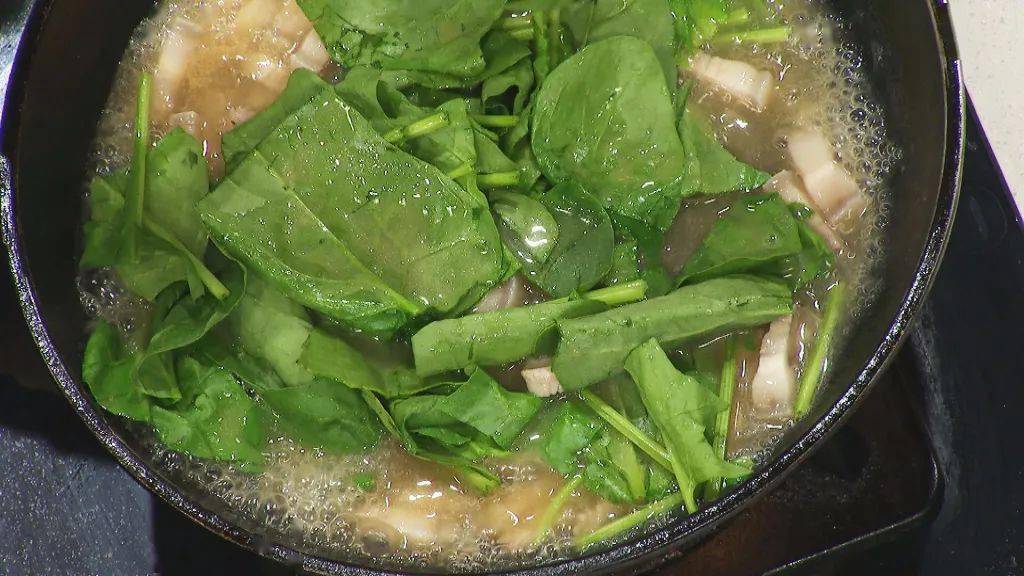五花肉|【养生厨房】今日菜谱《白肉烩酸菠菜》