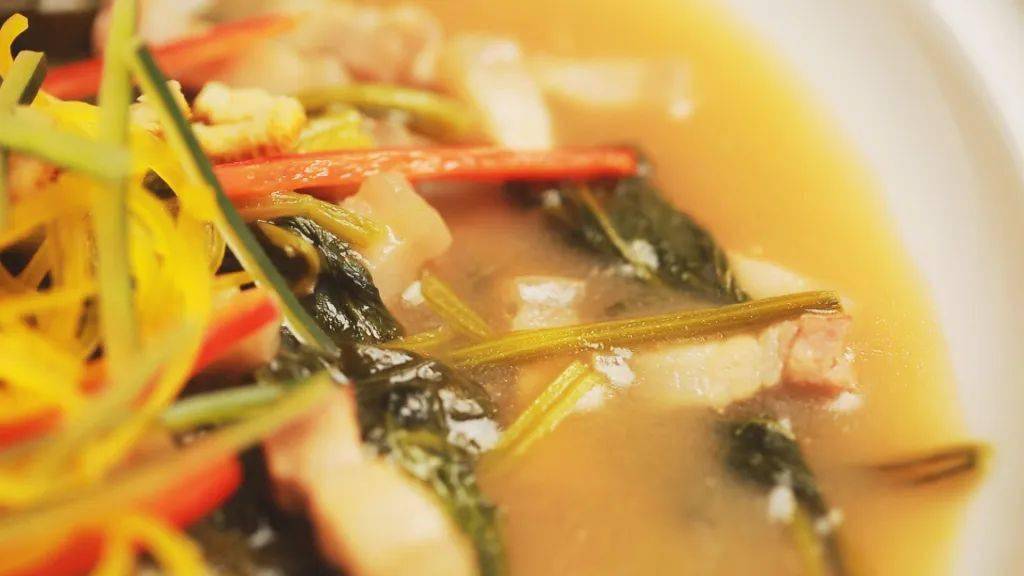 五花肉|【养生厨房】今日菜谱《白肉烩酸菠菜》