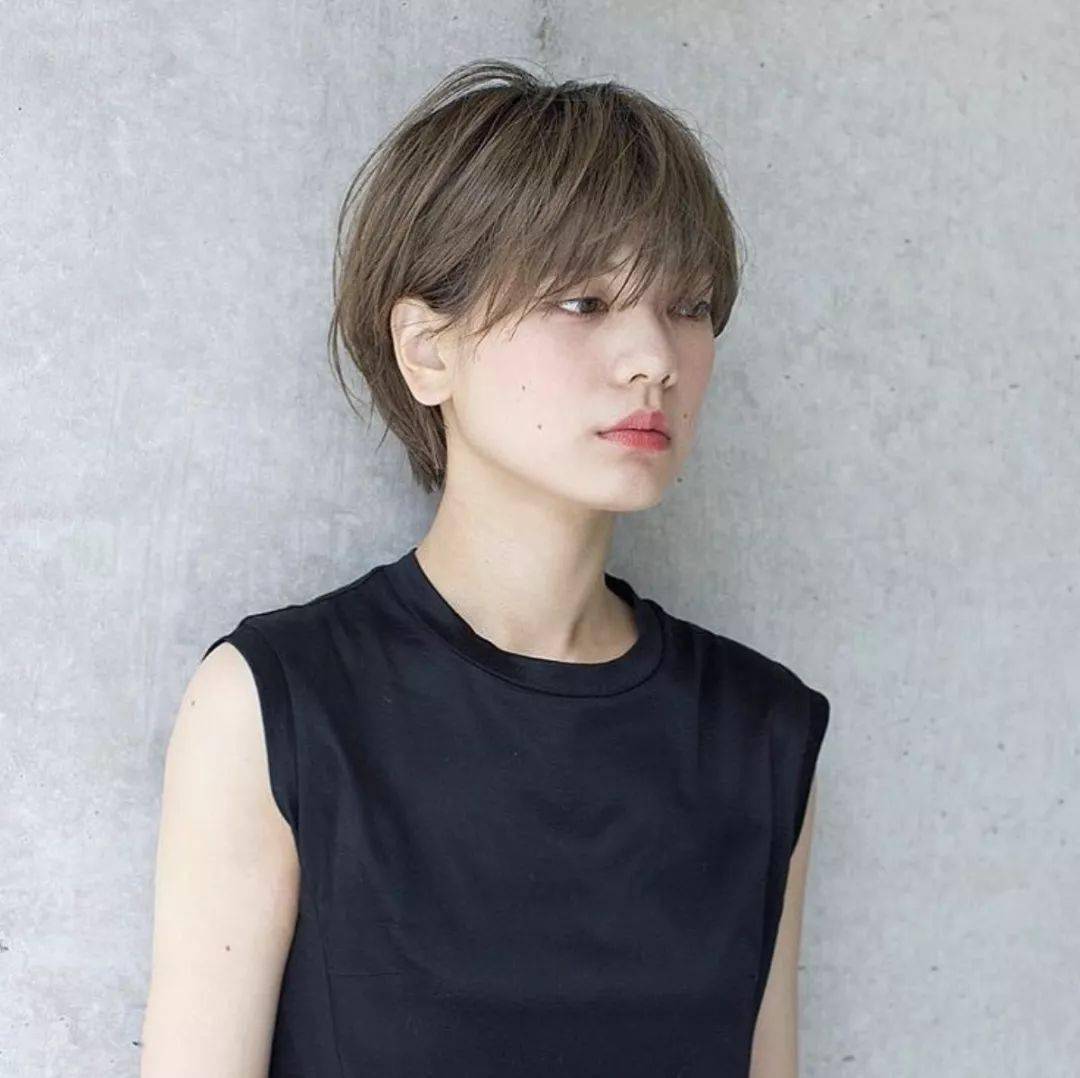 发型|22款热门日系发型告诉你：短发与刘海更配！
