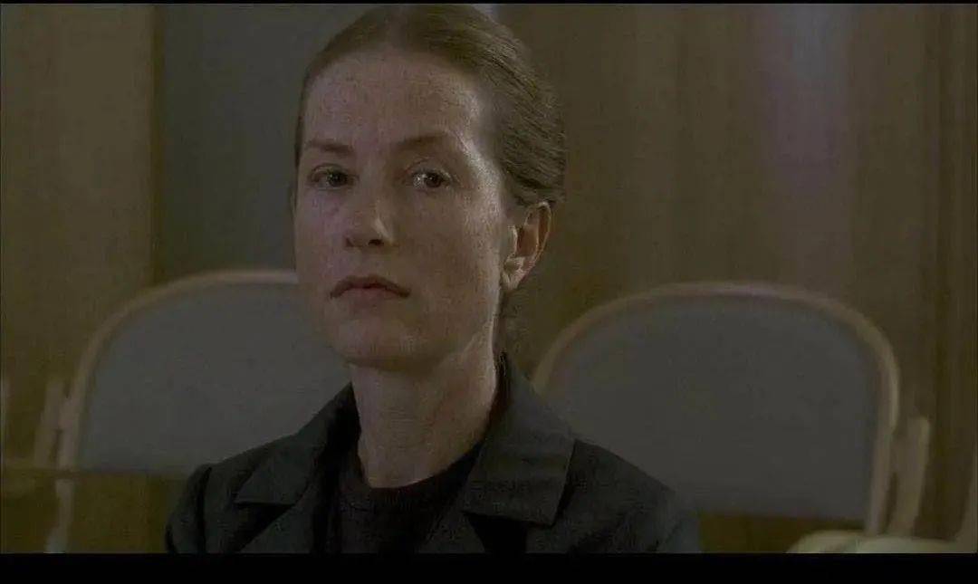 那个被妈妈霸占40年的女儿，是个变态也是个天才