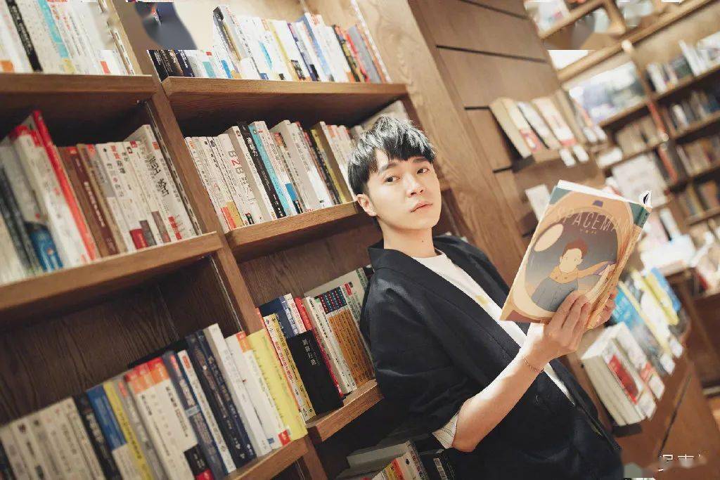 太空人|金曲奖终于公布入选名单，邓紫棋入围五项大奖！吴青峰竟然无最佳作词？