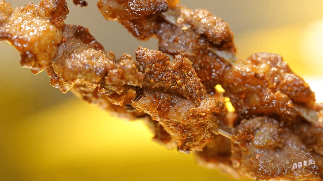 烧烤摊|居然是烧烤店的隐藏吃法挑战认知的特色菜