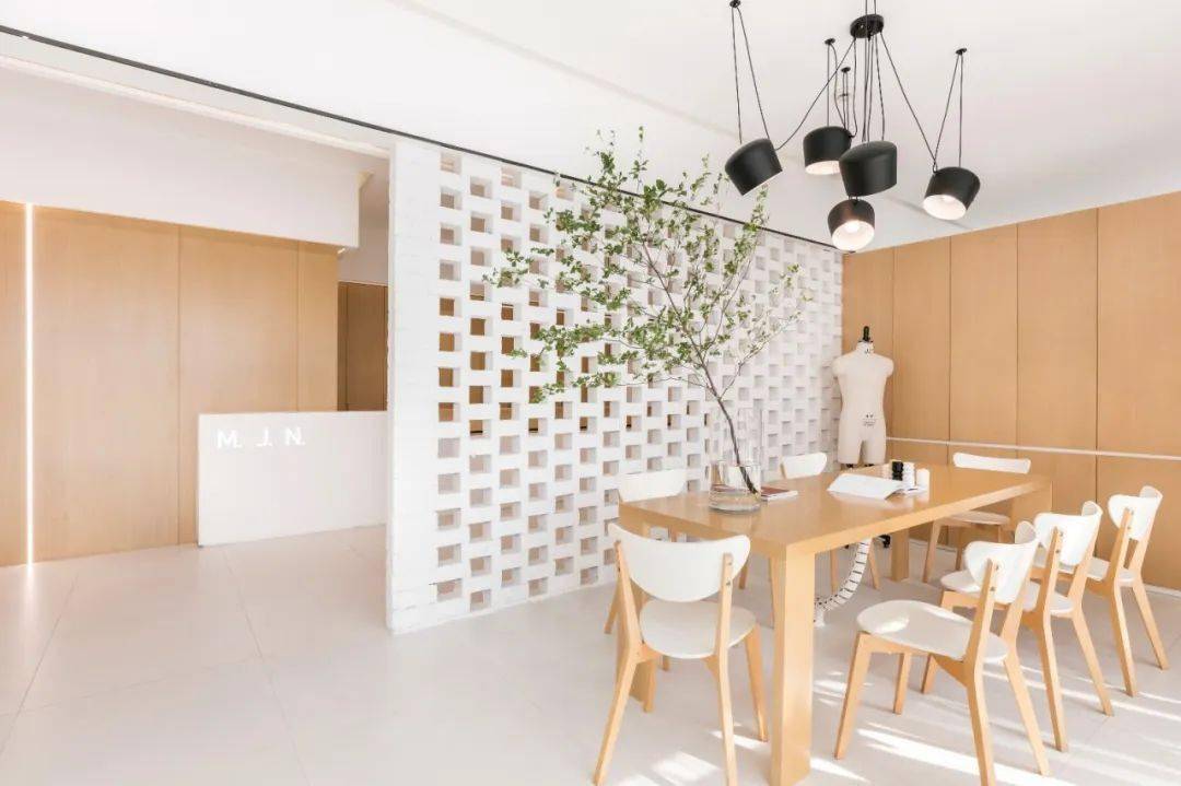 空间|如何成为办公空间设计界中的一股清流？| FF STUDIO【办公室装修V1366期】