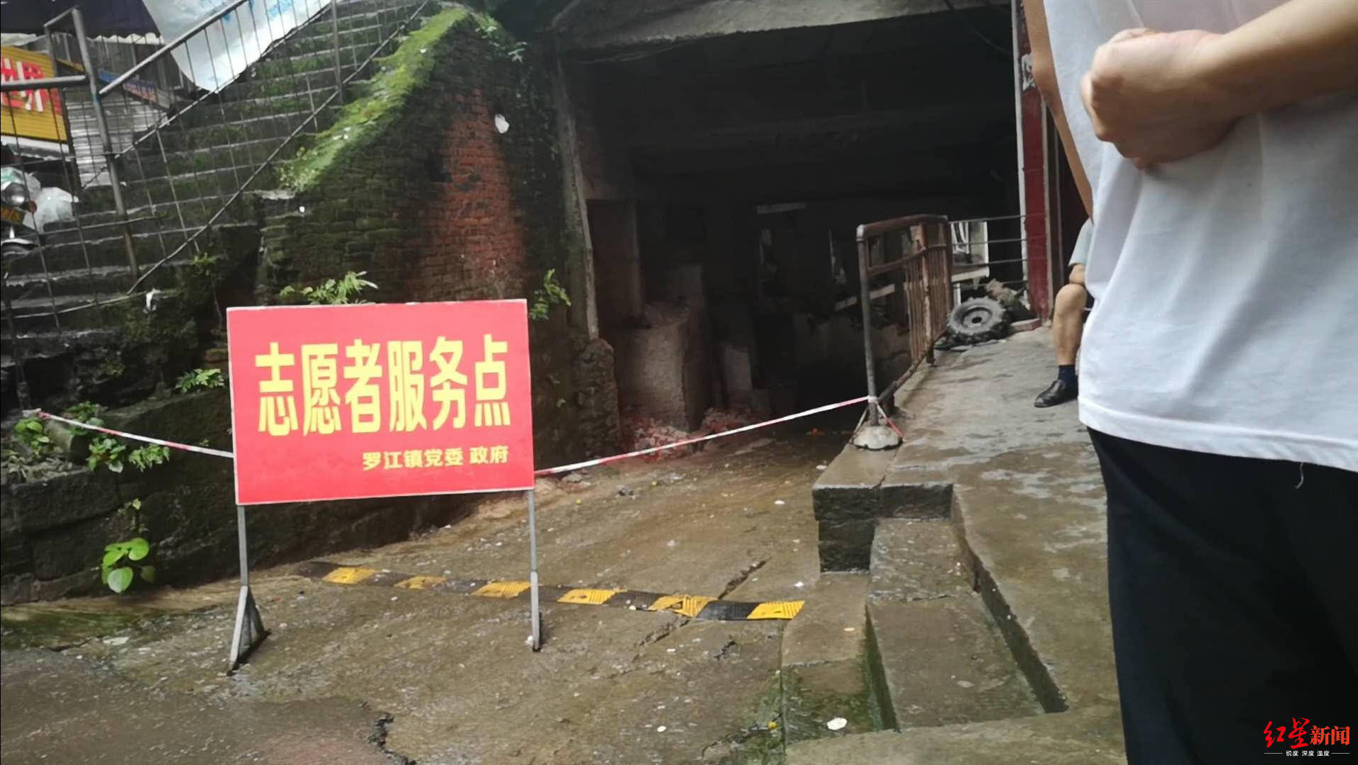 码头|四川达州7人漂流1公里，5男子上岸2女子失联 警方：还在搜救