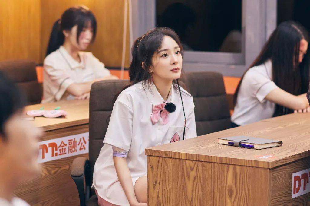 头发|又美又降温，幂姐的编发有点东西…