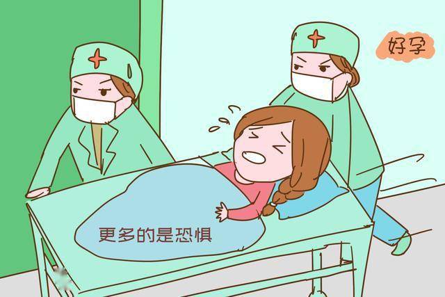 二胎孕妈独自带大宝进产房,众人心疼替她不值,孕妈却说:不后悔
