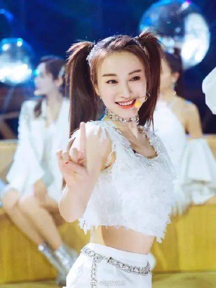 耳环|人狠话不多，厚积薄发的她们到底靠什么赢？深扒了舞台造型后大家都沉默了...