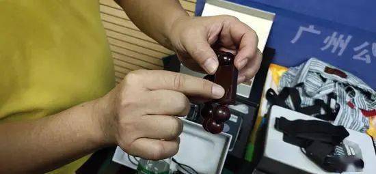 进行|细思极恐！“人民币”可能在偷拍你