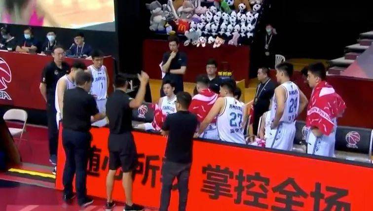 缘分|直播里偶遇心仪的大明星，这是什么奇妙的缘分！