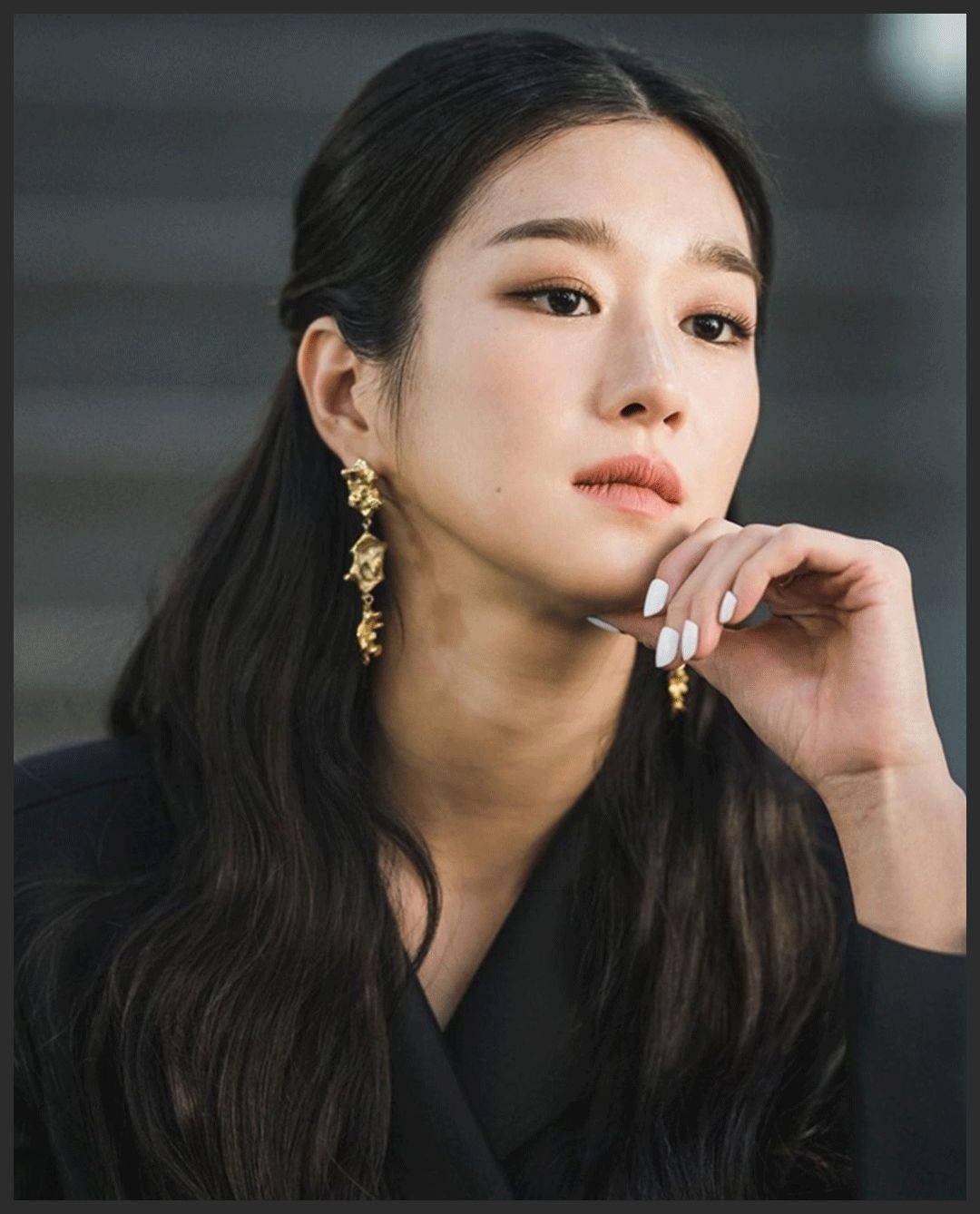 金秀贤|让绿茶闻风丧胆的美艳魔女，凭啥这么嚣张？