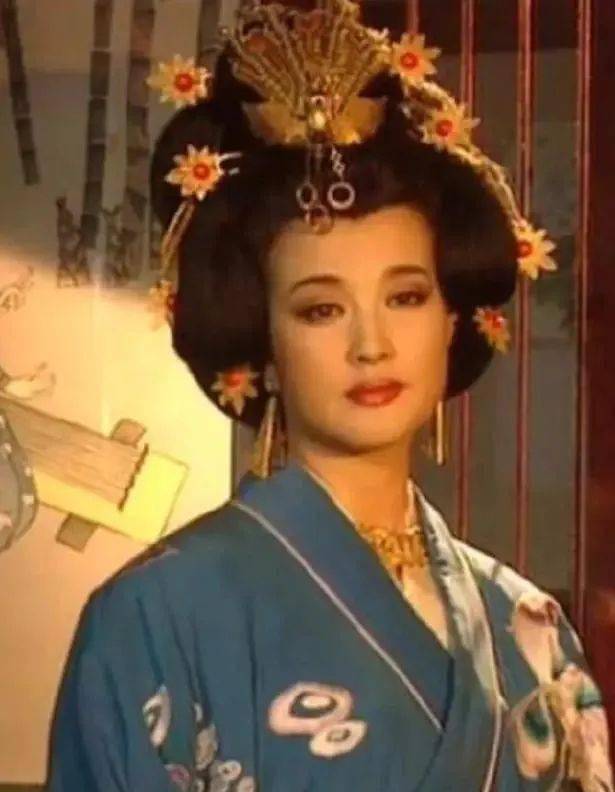 陈道明|被陈道明称赞的女人,再也看不到她的美丽…