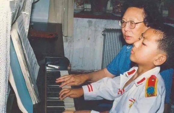 神童|14岁少女1日作诗2000首!幕后推手一张图让人细思极恐:扯下神童的遮羞布,打了谁的脸?