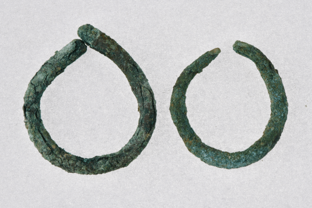 石棺|新疆发现战国时期高等级墓群，实证“山北六国”实力