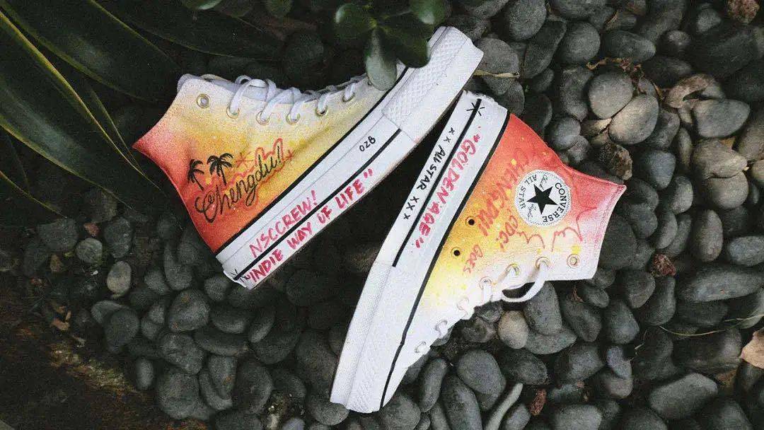 球鞋|#DEAL分享#【 这才是「小白鞋」的正确打开方式! 】