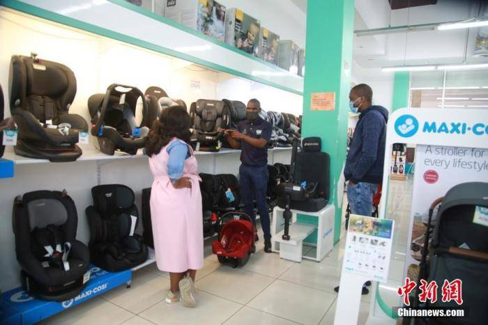 疫情|美国新冠肺炎死亡病例超14万 英国暂停公布新冠病亡数据