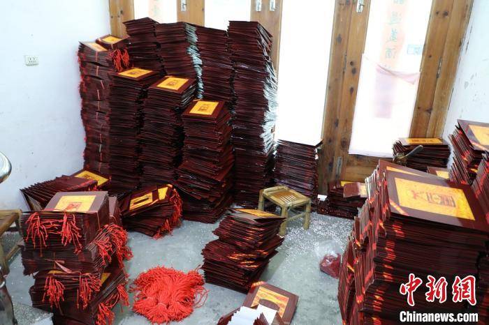 曹某|浙江龙港警方斩断跨省制假链 涉案金额上千万元