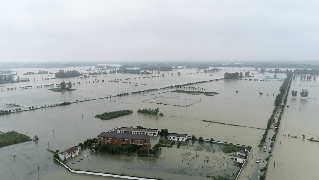 连日来,受强降雨影响, 安徽滁河水位快速增长, 全椒县古河镇多个乡村