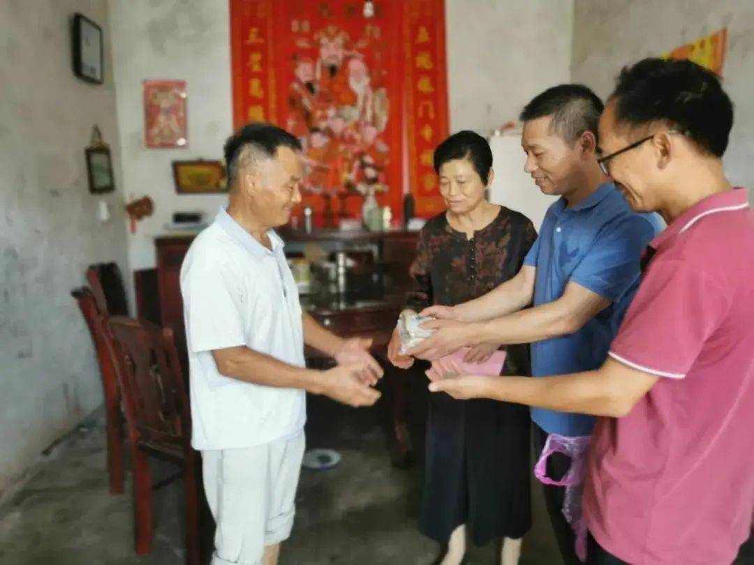 兰溪诸葛镇15岁少年患上罕见病,30万元药疗费愁坏七旬