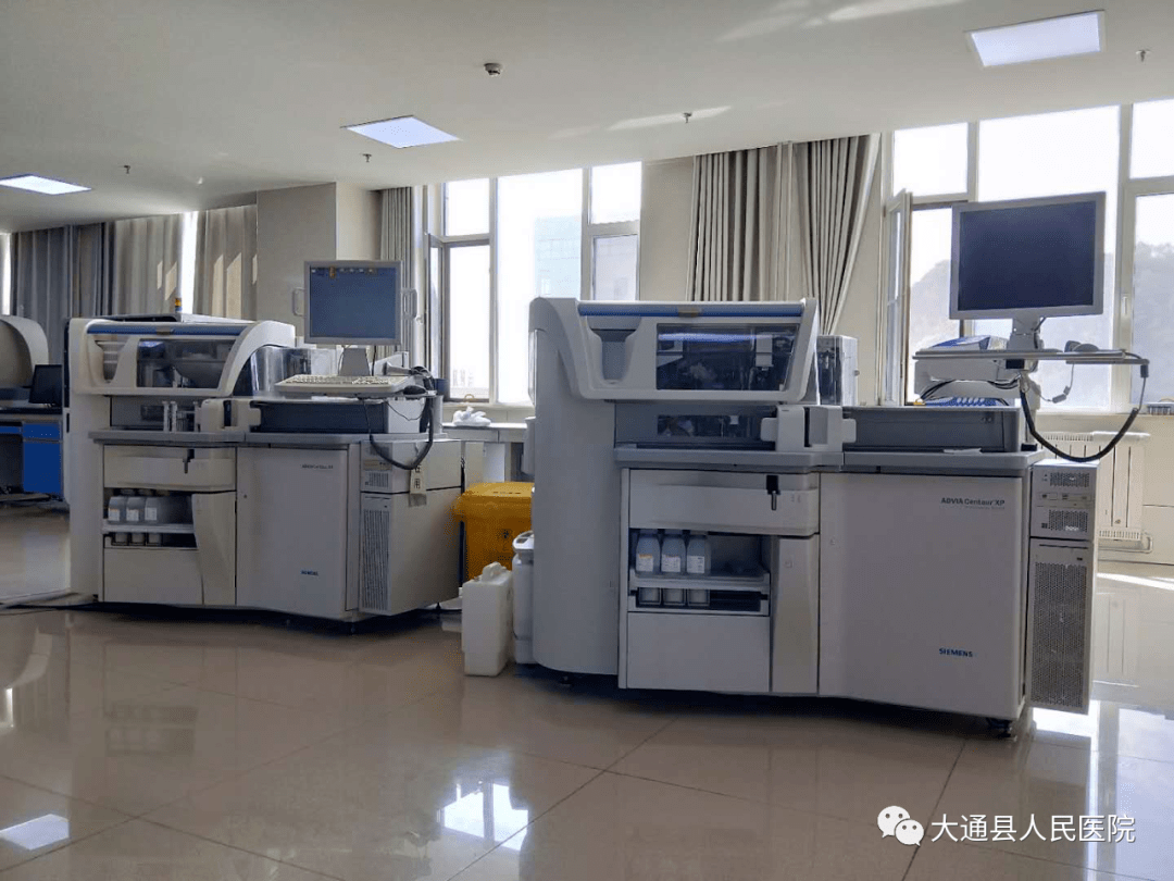 科室现拥有贝克曼au5800全自动生化分析仪一台,贝克曼au680全自动