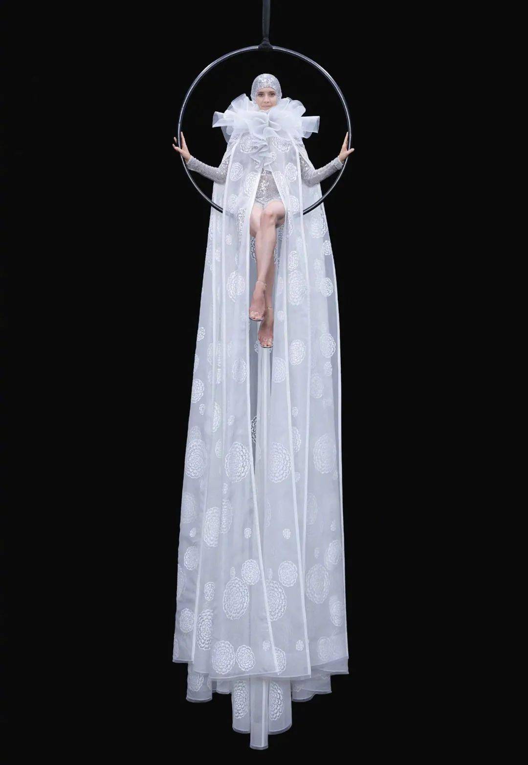 时装|如梦如幻的歌剧魅影,即使不闭上双眼也能看见梦,这一季Valentino高定系列美哭了!