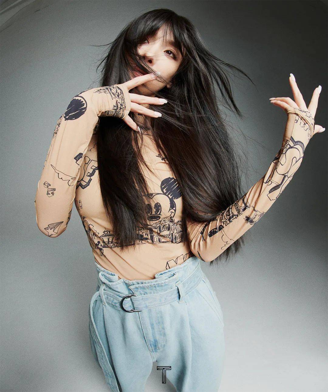 刘雨昕|快讯 | 杨幂封面、郑爽剧照、刘雨昕大使、丁禹兮大片