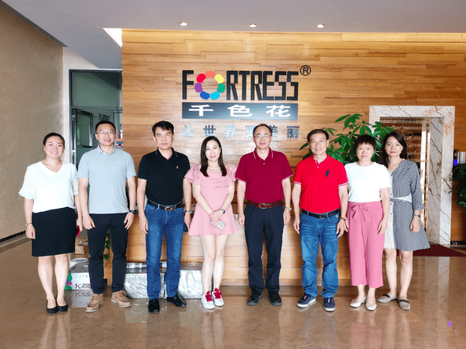 庞欣新博士来自澳门大学