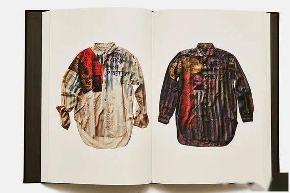 Simons|你愿意花一件单品的钱买一本品牌档案吗？