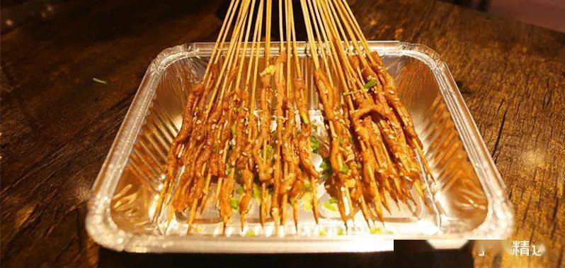 9元起抢购【聚食惠美食城】烧烤套餐:鸭肠30串,牛油10串,牛肉串10串.