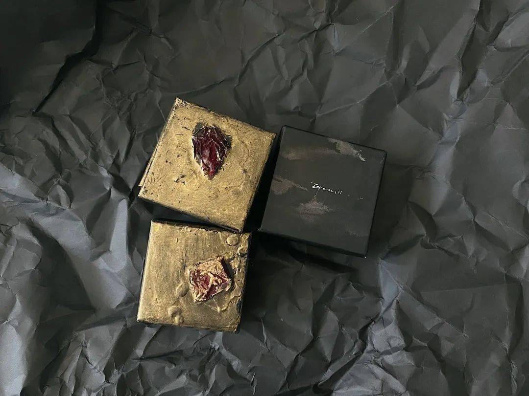 戒指|近期入手的点睛配饰,有了这些时髦小细节,穿白T都好看~