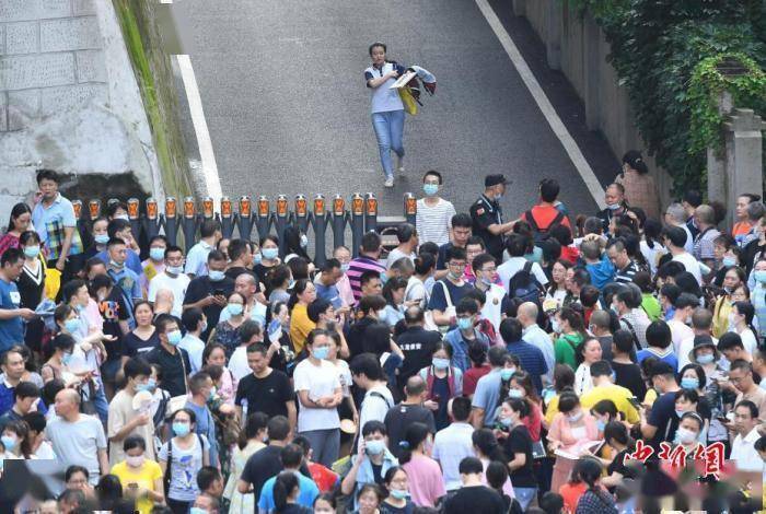 考生|2020高考成绩开始放榜 10余省份考生今日可查分