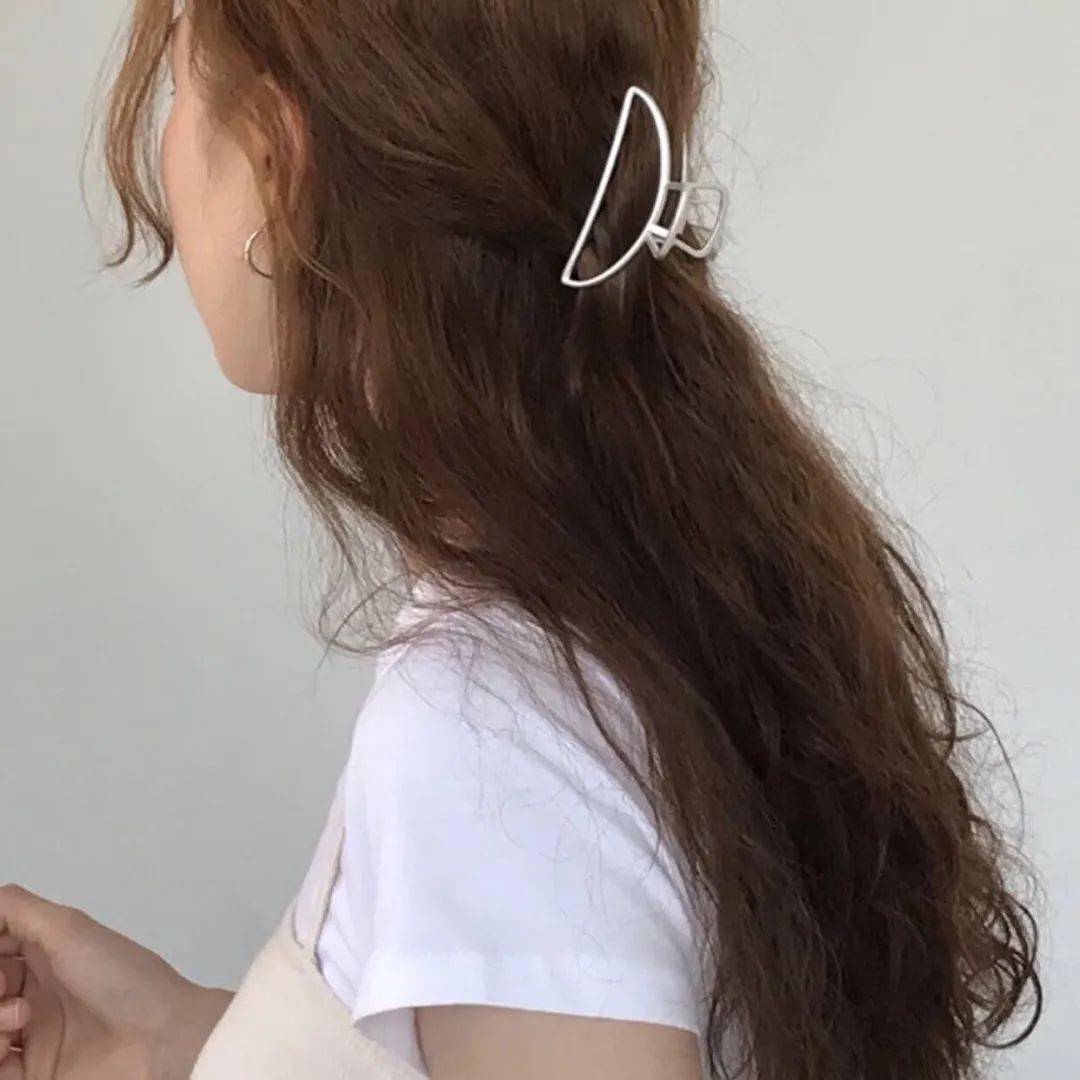 女孩|中了酷女孩的毒，不穿金但必须戴银！