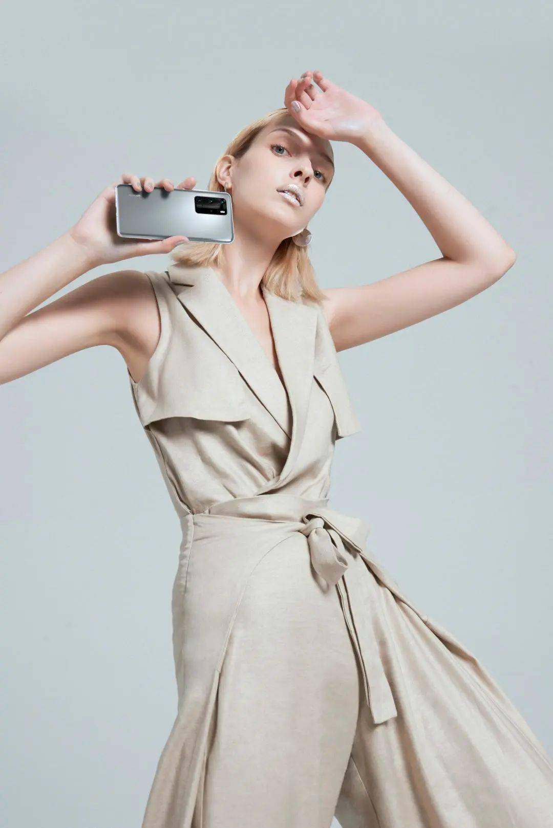 女孩|中了酷女孩的毒，不穿金但必须戴银！