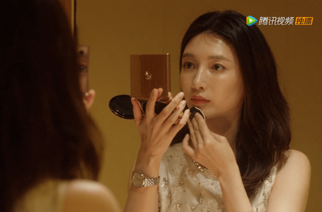 智秀|睫毛又短又稀疏，竟然也能拥有智秀、泰妍都爱的“洋娃娃睫毛”？| 美妆周盘点