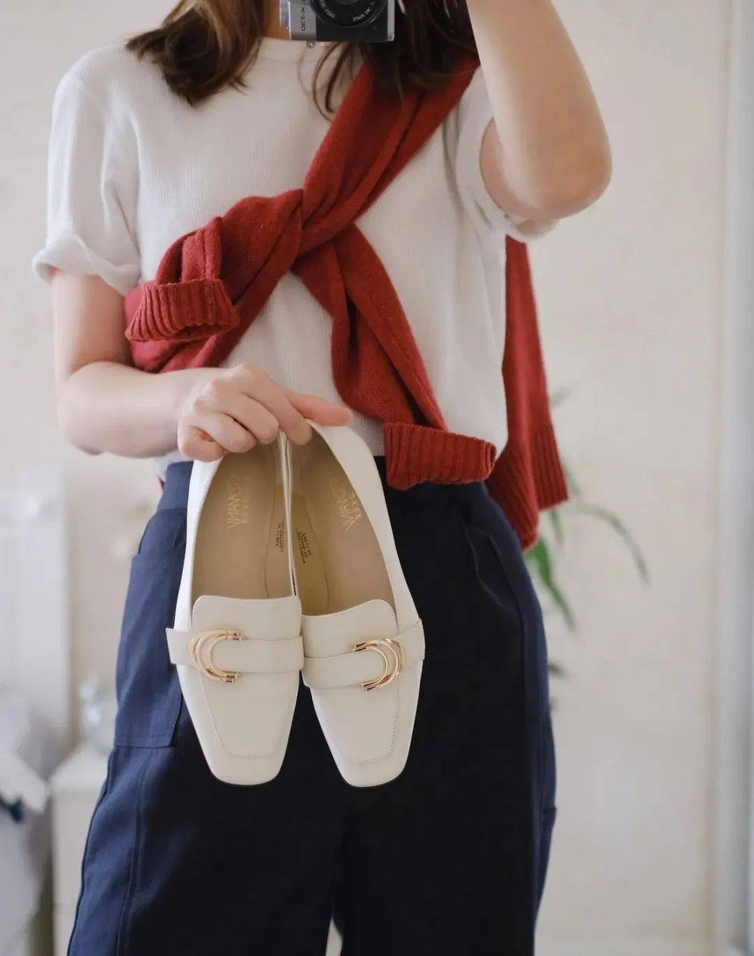 姨太|我在ZARA的打折区，淘到一大波好看的连衣裙！