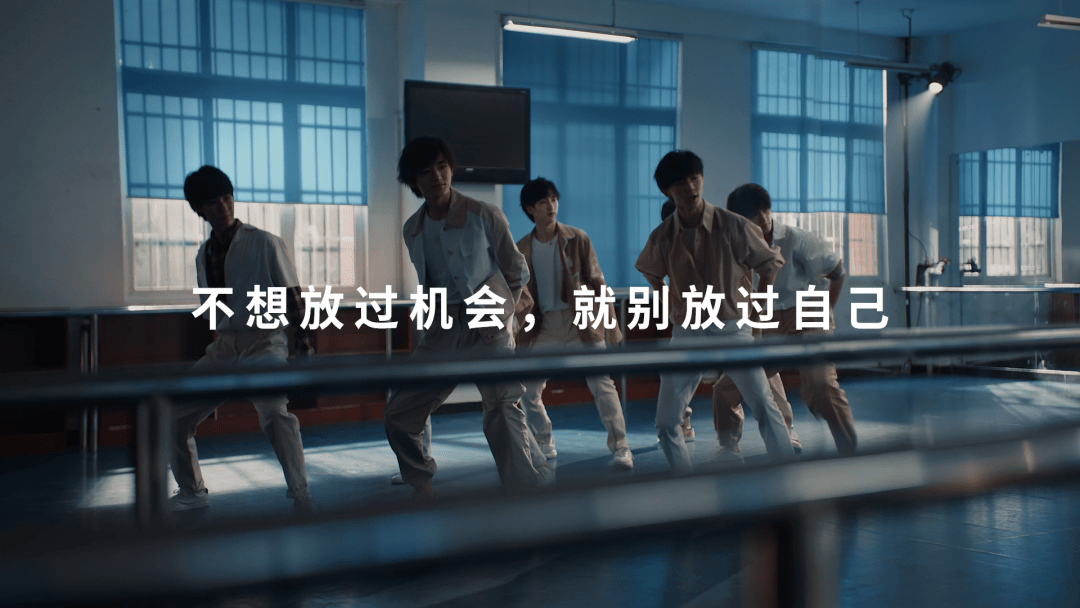 广告|德克士的新广告硬气了,够犟!