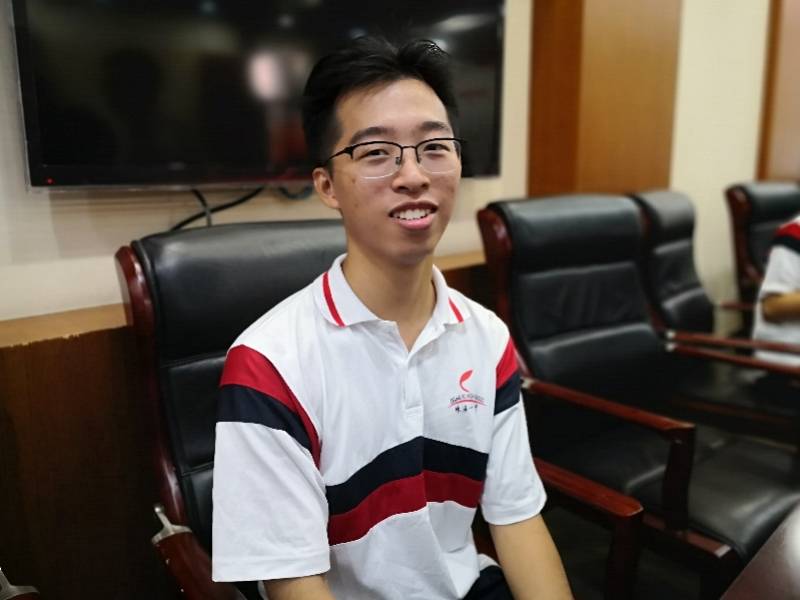 珠海|蓄须明志、游戏解压…高考全省前100 的珠海高分考生这样学习