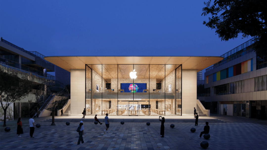 这家站着挣钱的公司，想和iPhone交个朋友