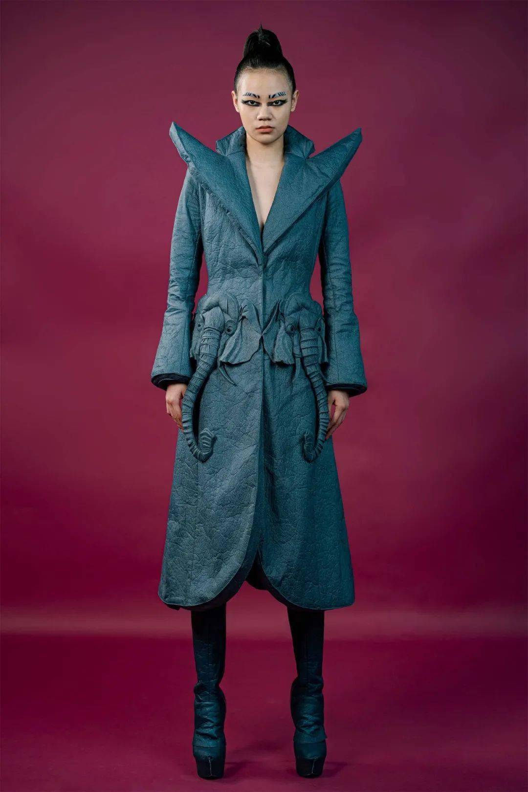 时装周|负重而行的巴黎高定时装周,怎么做才能逆天改命?