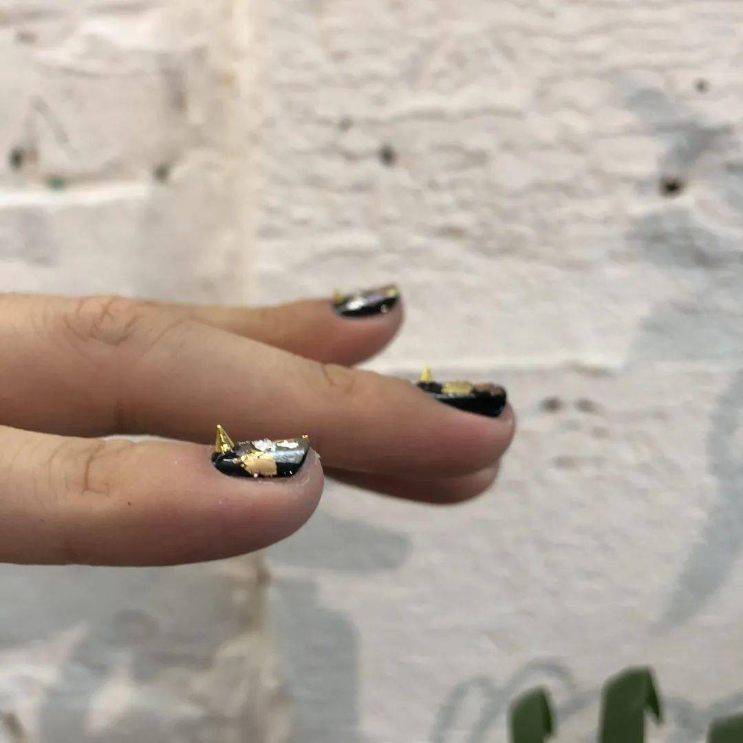 指甲|不再迷恋BLACKPINK的美甲， 我已亲自安排上3D美甲！