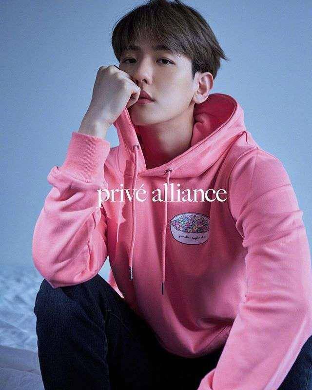 充满伯贤style的饰品细节公开，边总监审美太可了