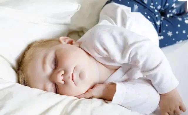 缺钙|宝宝睡觉不踏实,你以为他是缺钙了?不,可能是这些原因!
