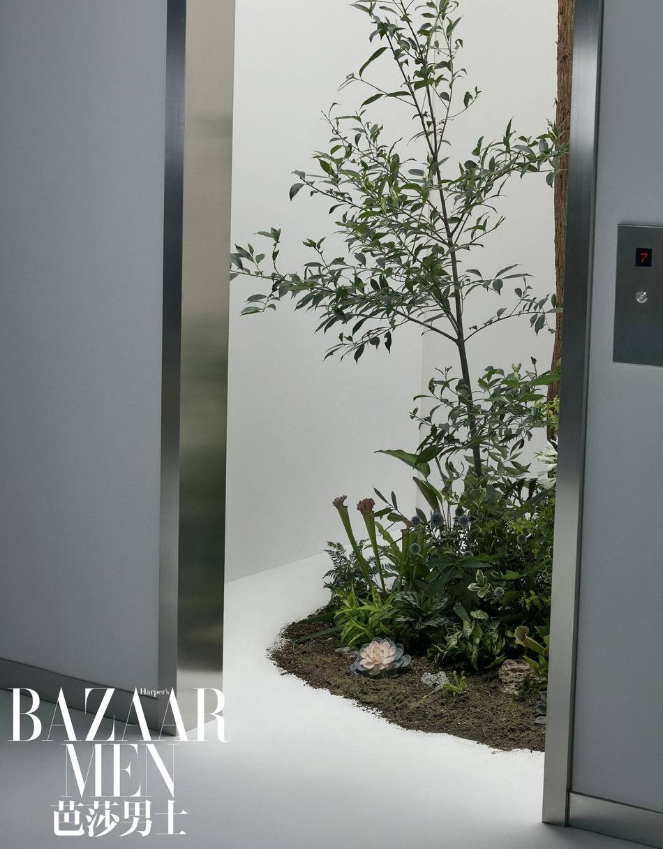 室内花园|李易峰身着拼接毛衣 尽显俊朗少年