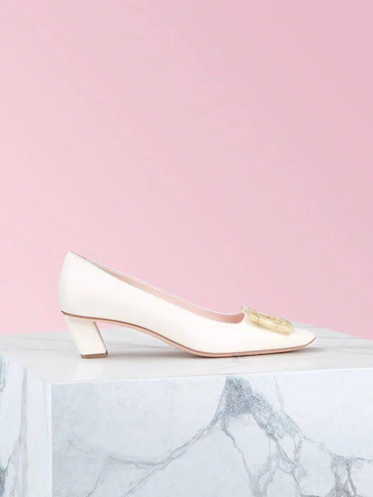 Roger|骨灰级经典Roger Vivier方扣鞋，又出了绝美新款！