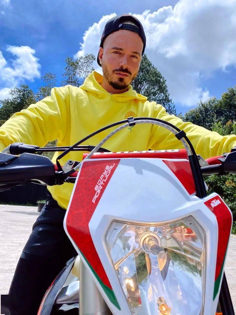 系列|J Balvin x 村上隆第二波联名系列将于 JOYCE 独家发售