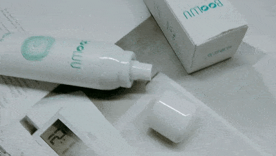 肌肤|皮肤油腻的元凶竟是它！补水保湿，99%的人用错了！