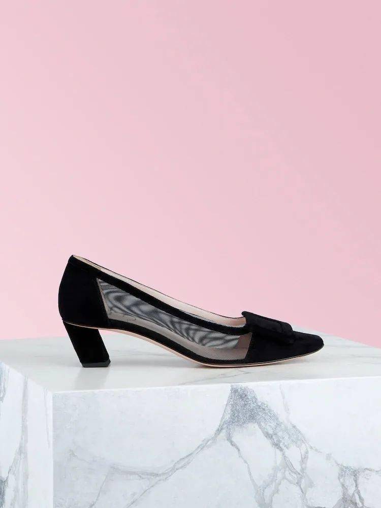 Roger|骨灰级经典Roger Vivier方扣鞋，又出了绝美新款！