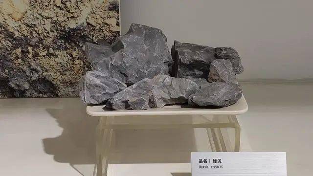 紫砂|市场上十不存一，正宗的极其稀少黄龙山稀缺泥料——本山绿泥